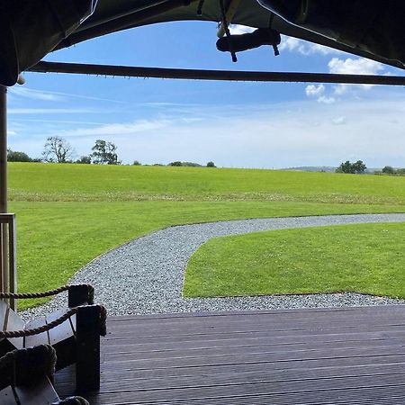 Florence Springs Glamping Gumfreston Экстерьер фото