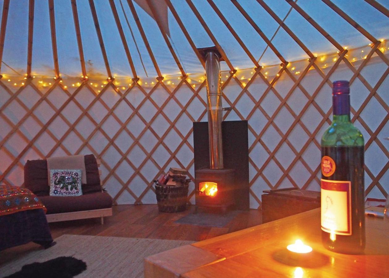 Florence Springs Glamping Gumfreston Экстерьер фото