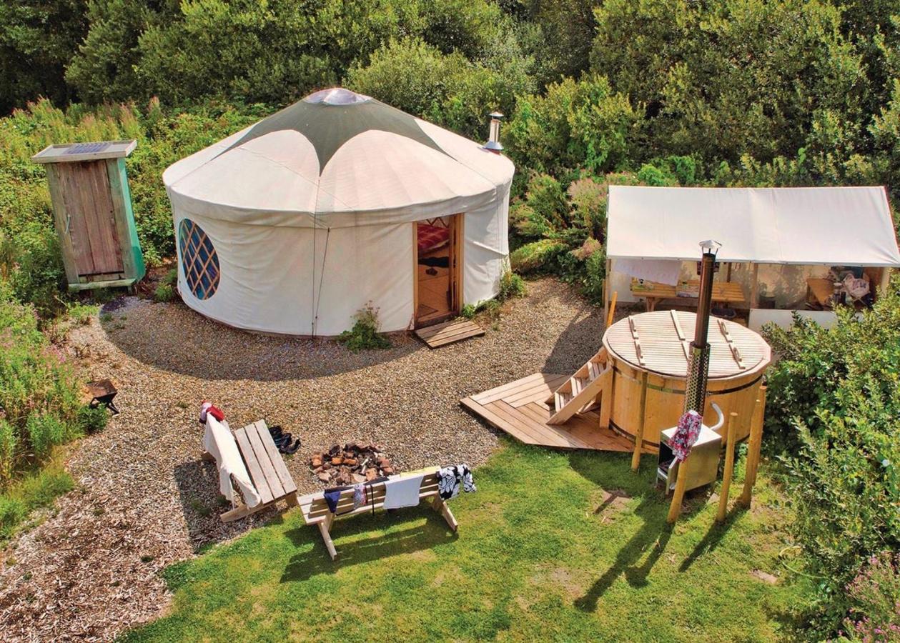 Florence Springs Glamping Gumfreston Экстерьер фото